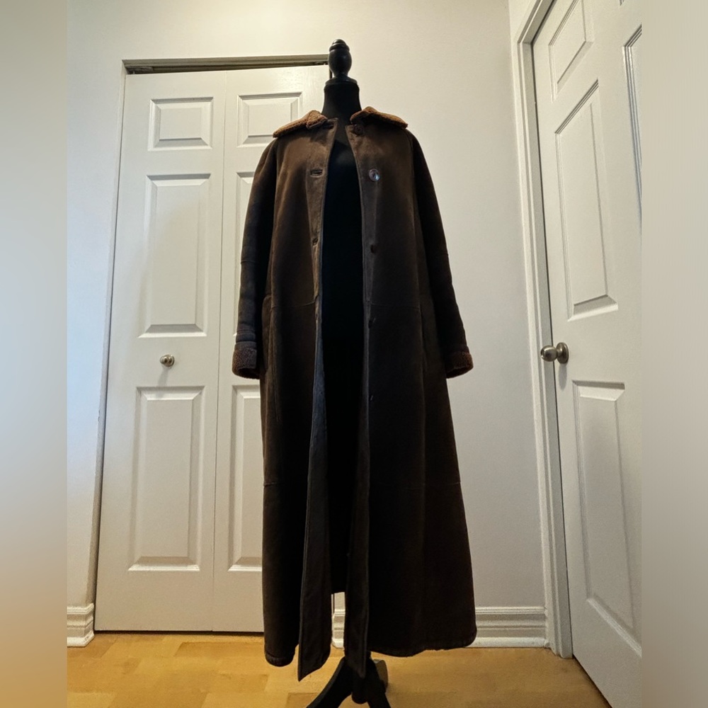 VERY GOOD DEAL!!!🔥 Beautiful AUTHENTIC Dominic Bellissimo Shearling Long Coat - Picture 9 of 13